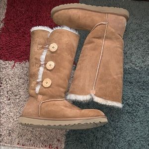 UGG BAILEY BUTTON TRIPLET BOOTS